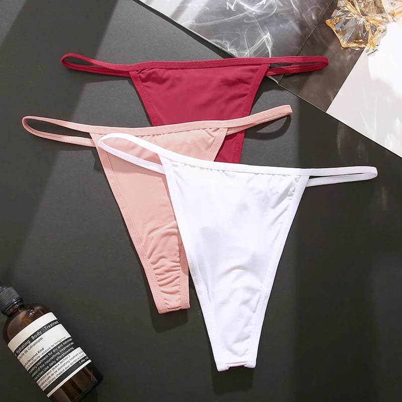 A Seamless Womens Thong Sexy for Effortless Allure and Comfort! A Seamless Womens Thong Sexy for Effortless Allure and Comfort!
