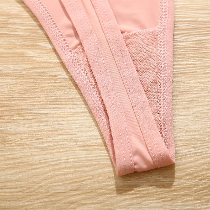 A Seamless Womens Thong Sexy for Effortless Allure and Comfort! A Seamless Womens Thong Sexy for Effortless Allure and Comfort!