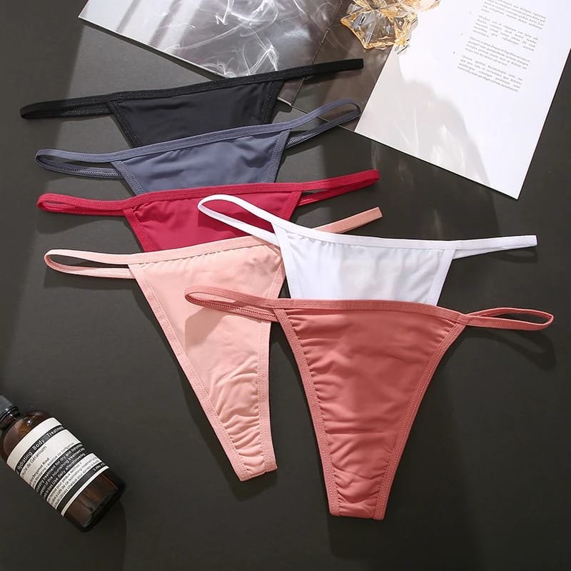 A Seamless Womens Thong Sexy for Effortless Allure and Comfort! A Seamless Womens Thong Sexy for Effortless Allure and Comfort!